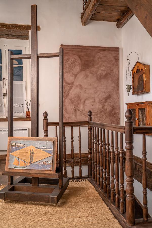 The 1813 Painter'S Villa By Neuvel Galaxídhion 외부 사진